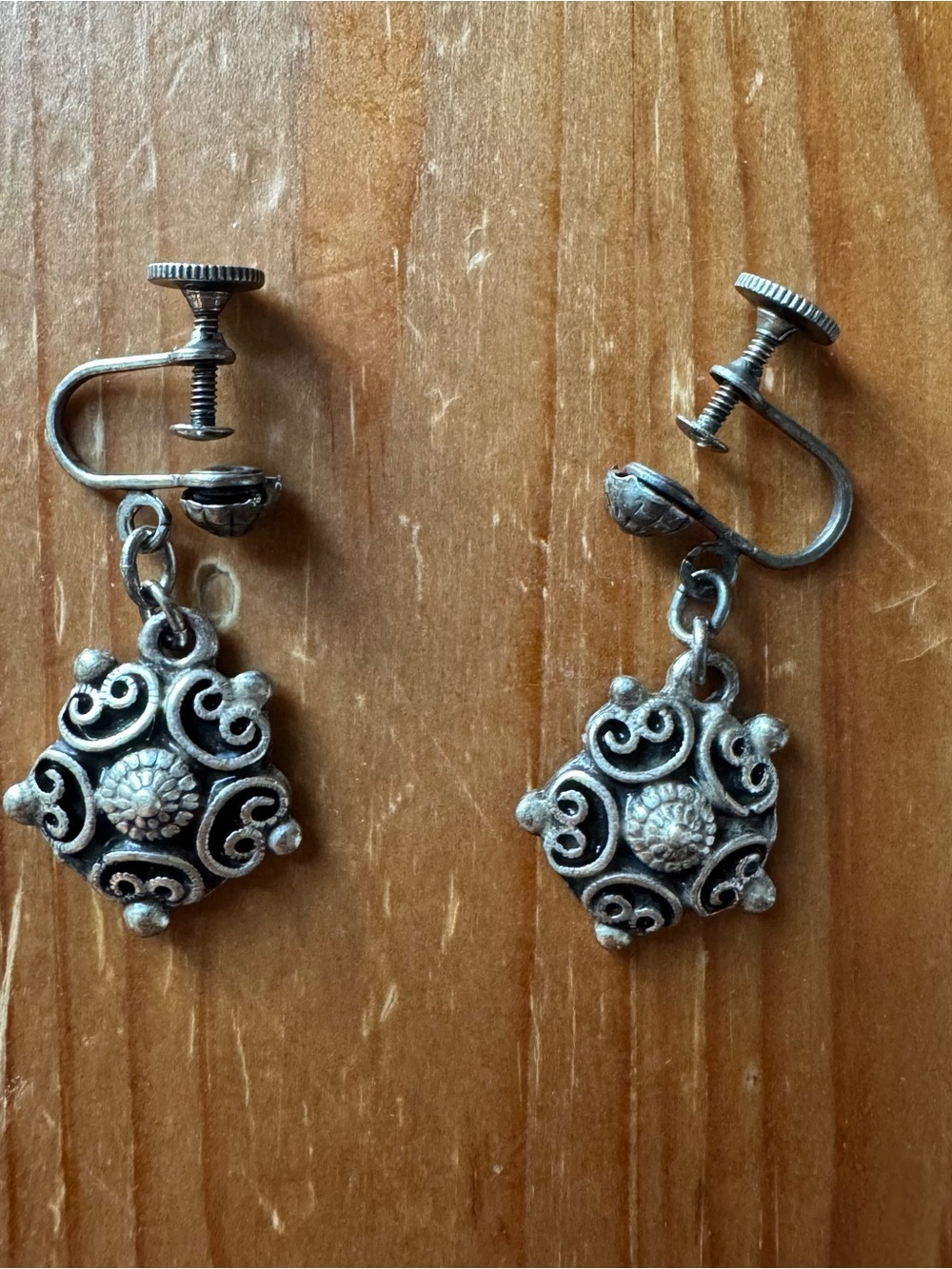 Vintage Barclay Signed Screw Back Dangle Earrings